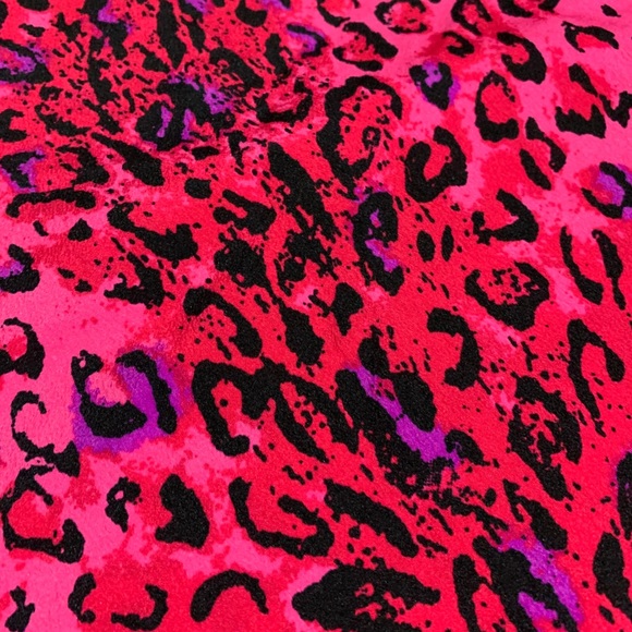 COPY - CAPSULE London Hot Pink Leopard Print Boxy… - Picture 9 of 16